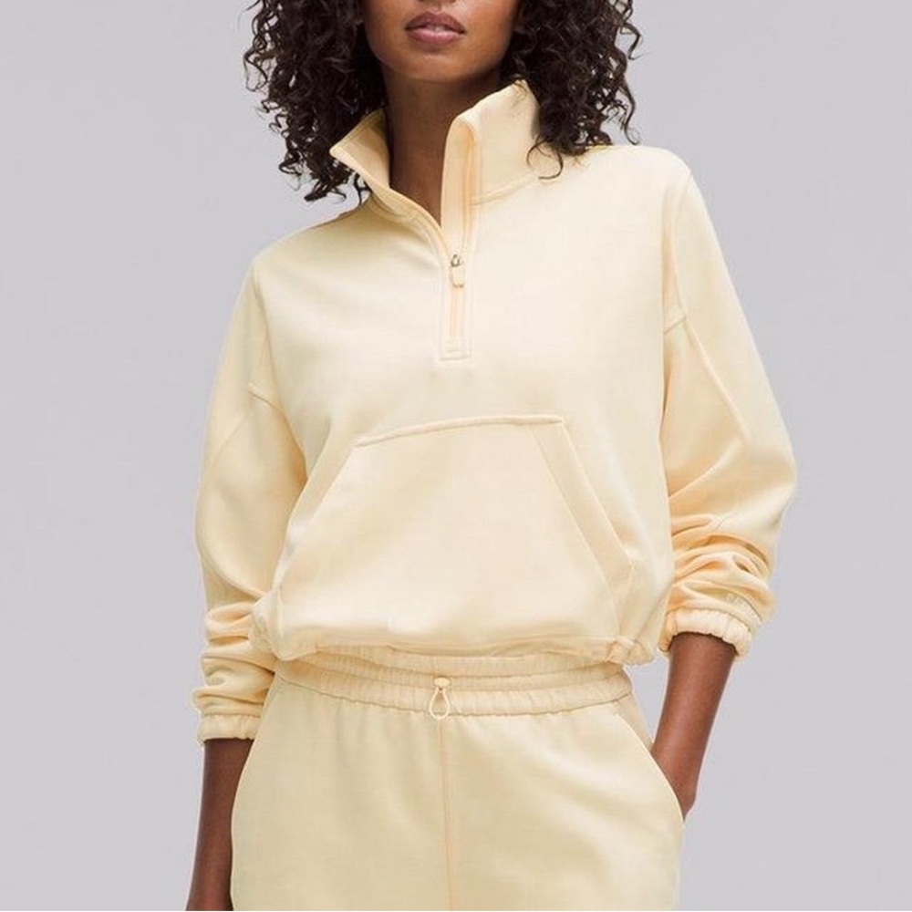 Lululemon Buttercream Cropped Softstreme Half-Zip size 6